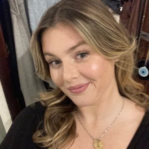 Meet your Posher, Eleanor